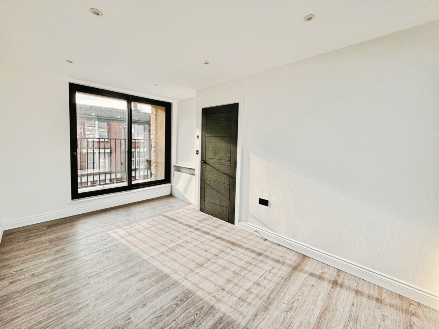 pbox-bedroom-427330.jpg